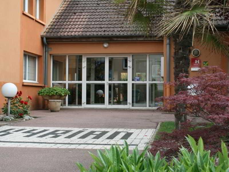 Comfort Hotel Orleans Saran Exterior photo